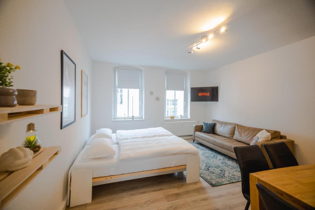 Ferienwohnung Laura In Gera Fuer Bis Zu 4 Personen - Neu Renoviert ภายนอก รูปภาพ
