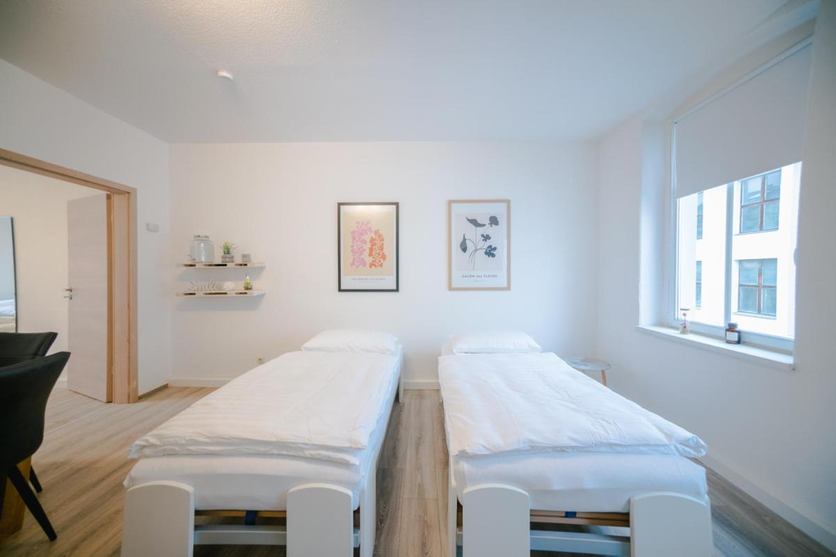 Ferienwohnung Laura In Gera Fuer Bis Zu 4 Personen - Neu Renoviert ภายนอก รูปภาพ